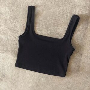 black square neck cropped tank top
